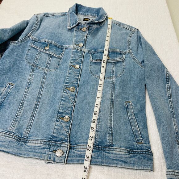 New Lee Denim Jean Jacket Medium Light Wash Jean Jacket Lee Legendary Rider Med - Picture 14 of 15